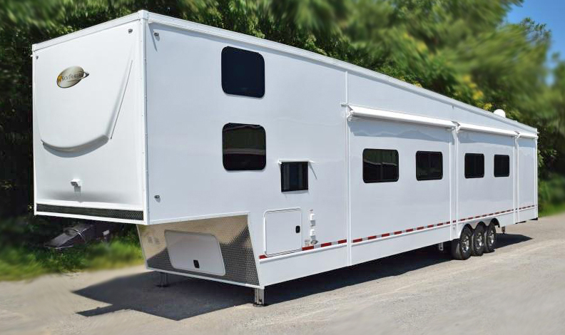 FIREFIGHTER COMMAND TRAILERS EXTERIOR